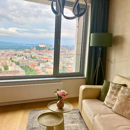 Luxury In Skypark Residence, 26th Floor - Castle View, Parking Free Daire