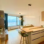 Luxury In Skypark Residence, 26th Floor - Castle View, Parking Free *